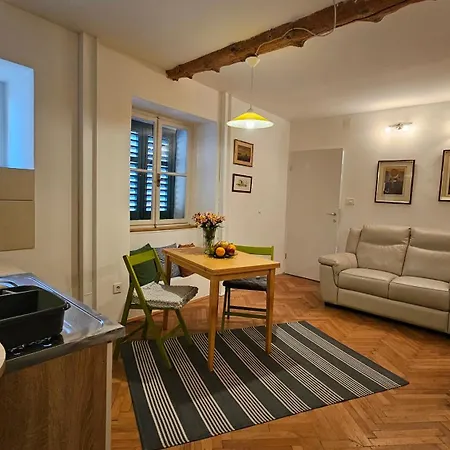 Eufrasiana Apartments Porec Esterno foto