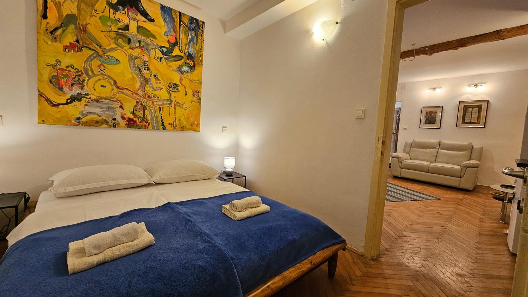 Eufrasiana Apartment *